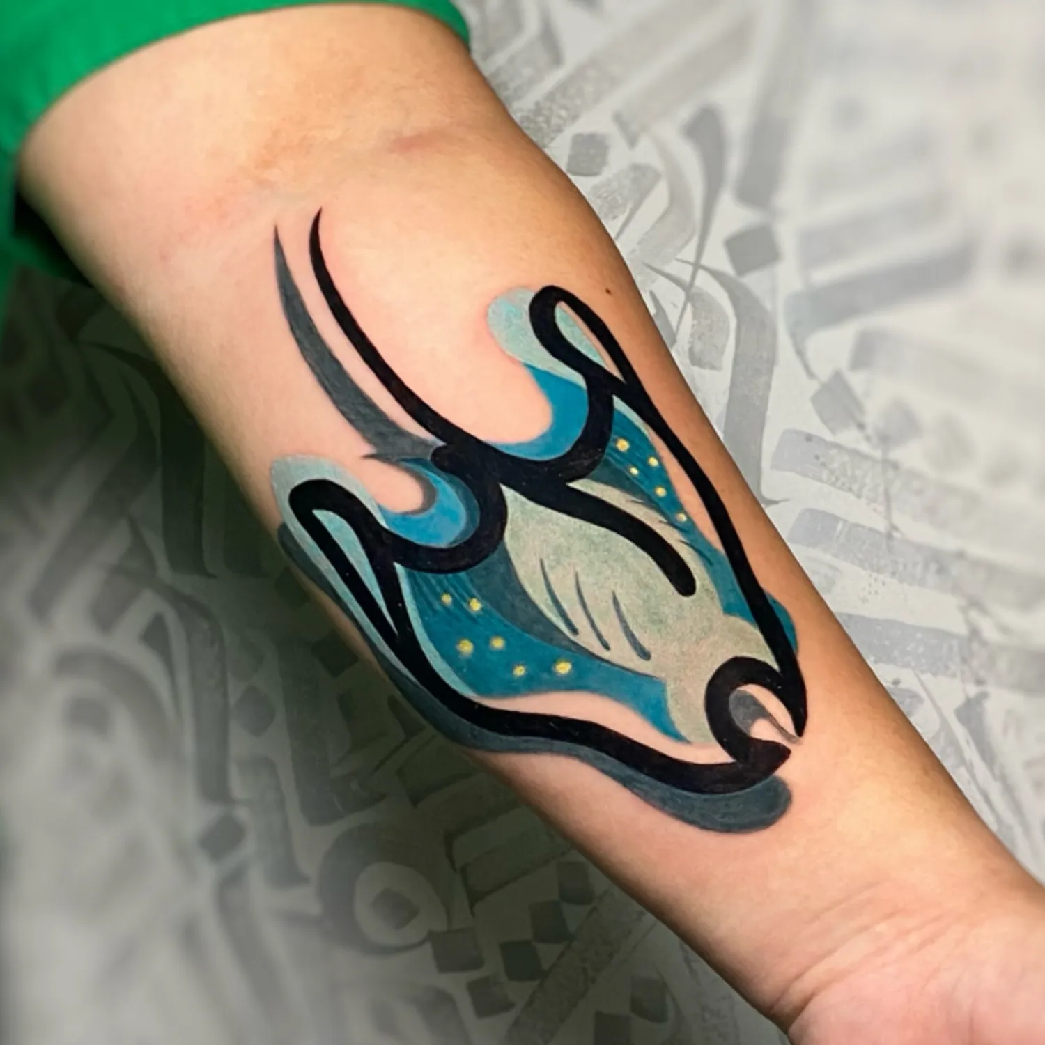 Abstract Bull